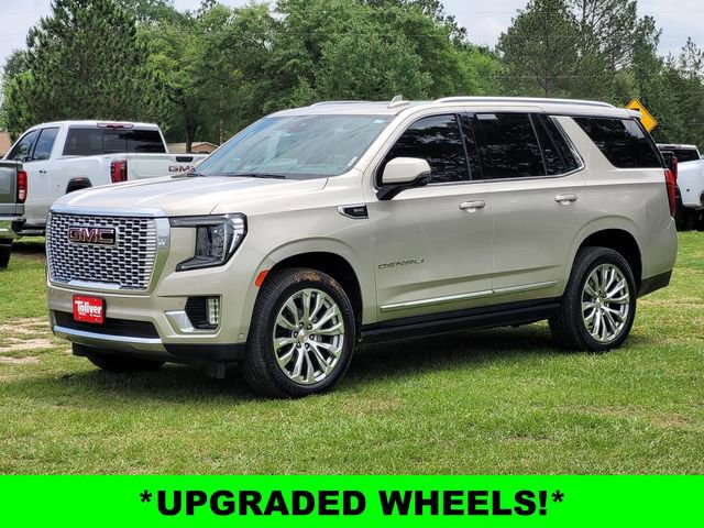 Used 2023 GMC Yukon Denali w/ Advanced Technology Package AWD/4WD image 4