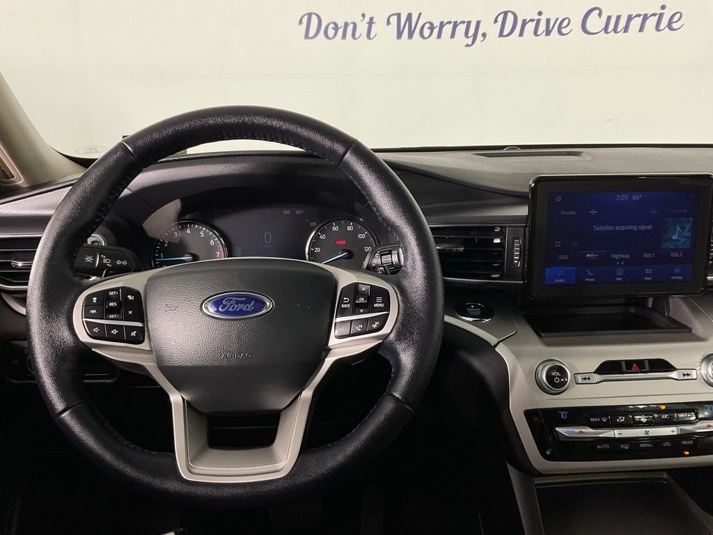 Used 2021 Ford Explorer XLT w/ Equipment Group 202A image 17