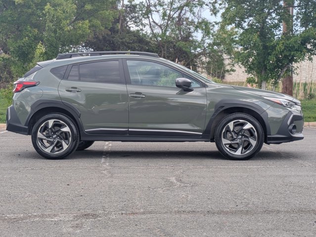 Used 2024 Subaru Crosstrek 2.5i Limited w/ Crosstrek Mirror Package AWD/4WD video 4