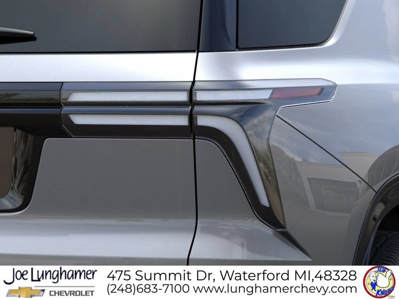 New 2026 Chevrolet Traverse RS w/ LPO, Floor Liner Package AWD/4WD image 11