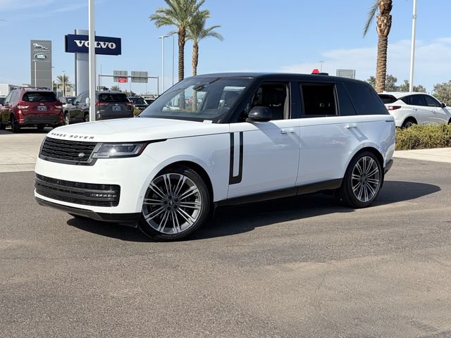Used 2024 Land Rover Range Rover Long Wheelbase SE AWD/4WD image 2