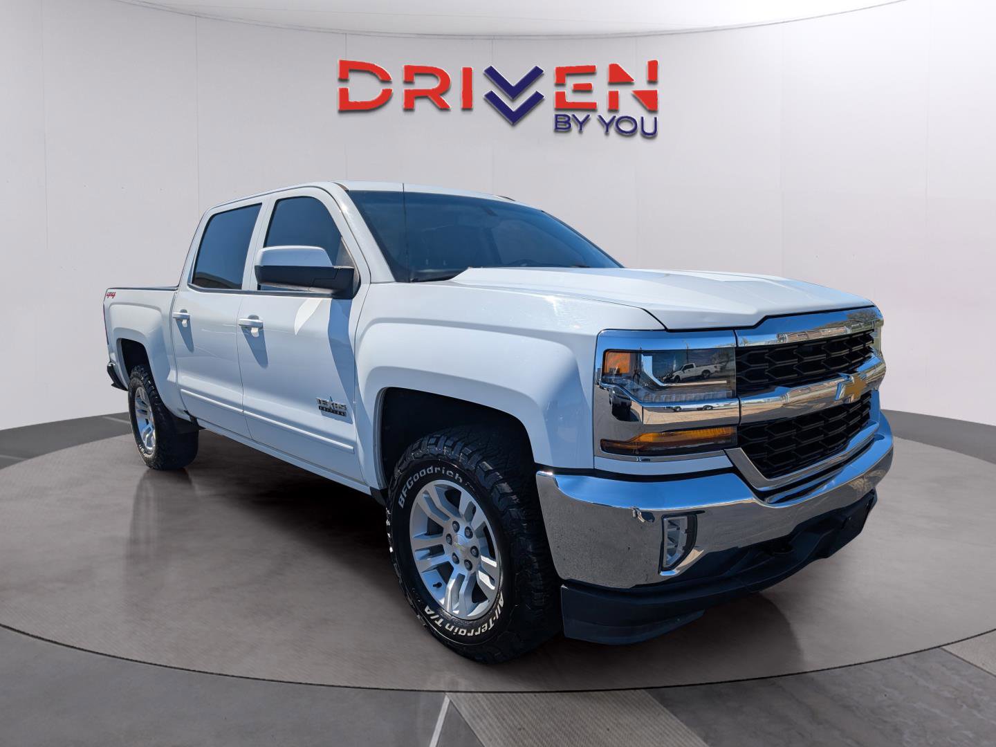 Used 2018 Chevrolet Silverado 1500 LT w/ Texas Edition image 7