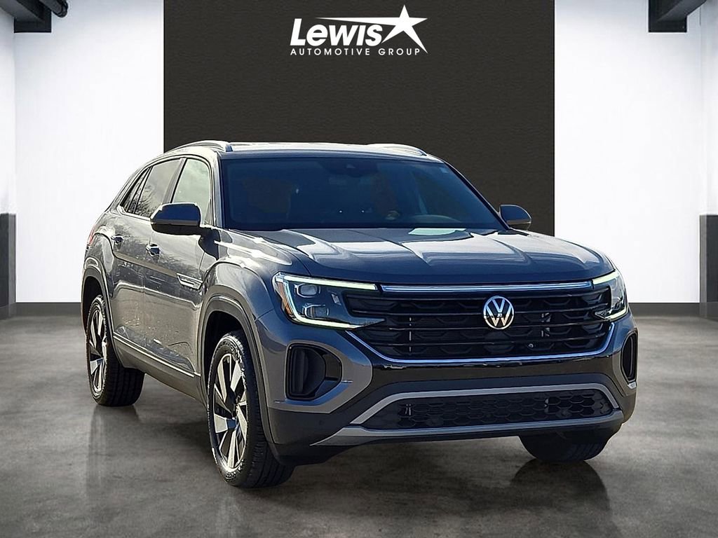Used 2025 Volkswagen Atlas Cross Sport SE image 6