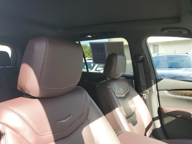 Certified 2022 Cadillac XT6 Premium Luxury w/ Technology Package AWD/4WD image 24