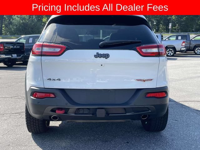 Used 2017 Jeep Cherokee Trailhawk AWD/4WD image 4