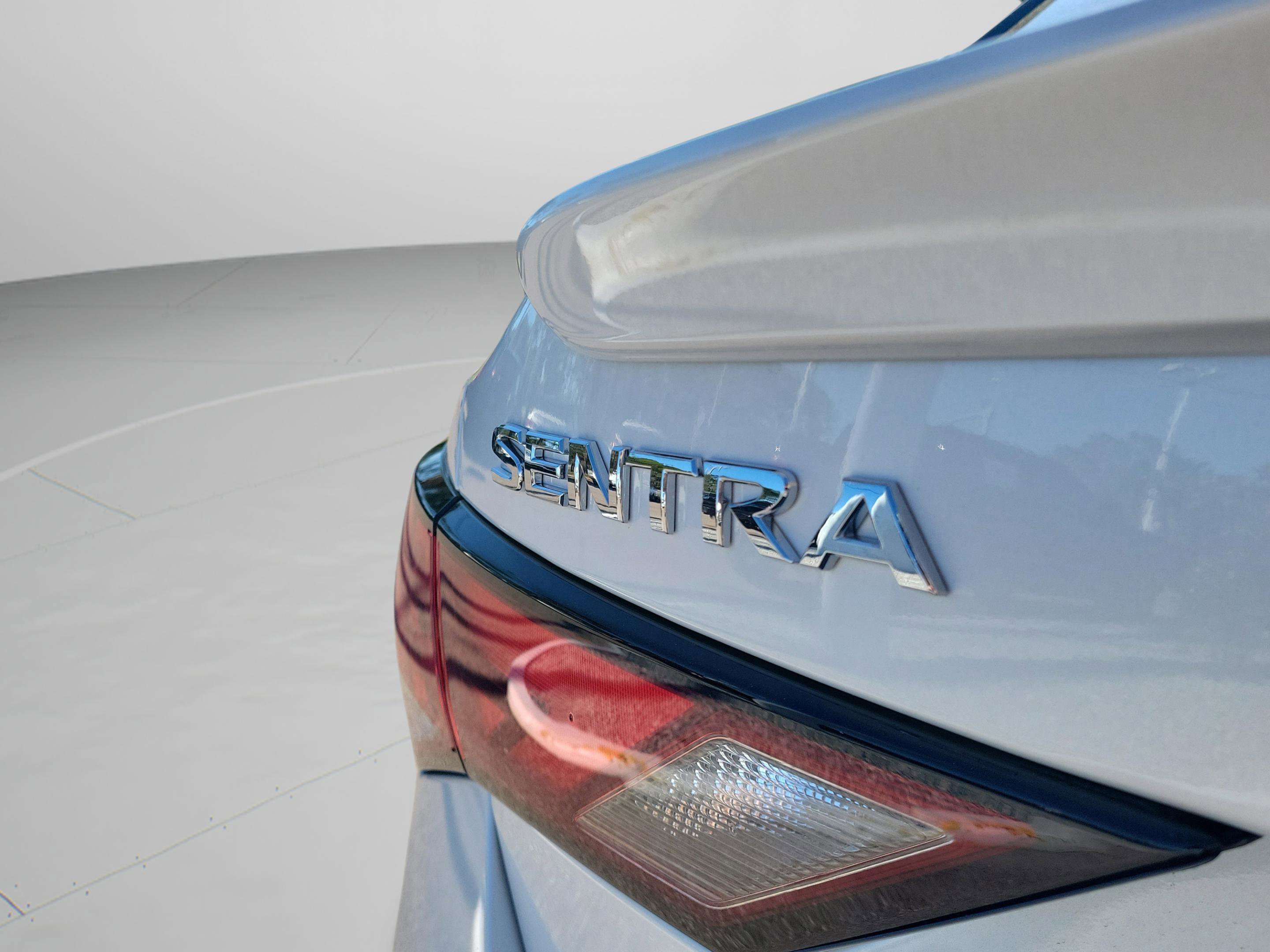 Certified 2025 Nissan Sentra SR image 8