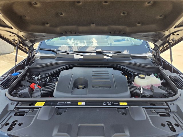 Used 2026 Land Rover Range Rover SE AWD/4WD image 24