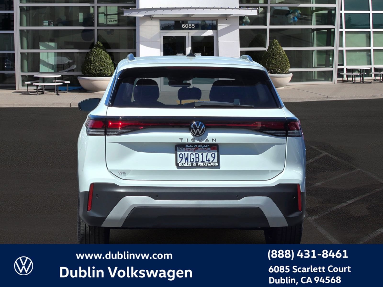 Certified 2026 Volkswagen Tiguan SE FWD image 5