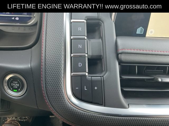 Used 2022 Chevrolet Suburban RST w/ Luxury Package AWD/4WD image 19