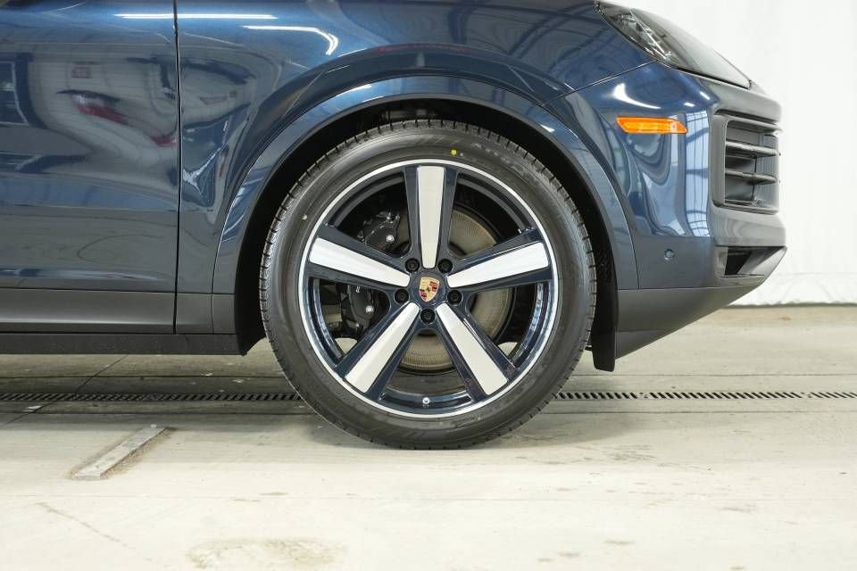 New 2026 Porsche Cayenne Coupe image 43