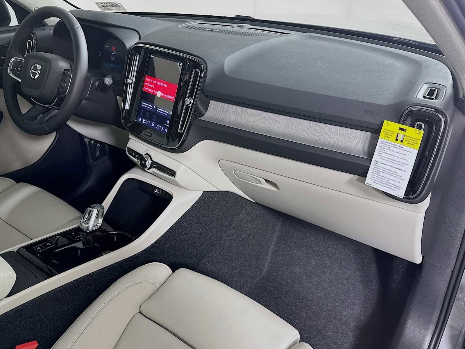 New 2026 Volvo XC40 B5 Ultra w/ Climate Package AWD/4WD image 27