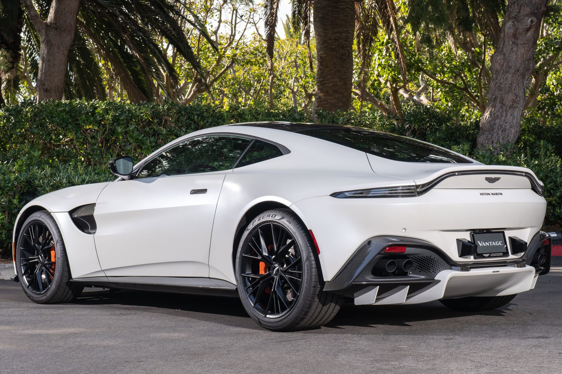 Used 2021 Aston Martin V8 Vantage Coupe RWD image 4