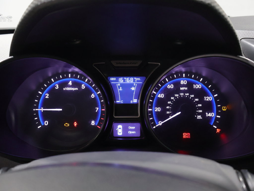 Used 2014 Hyundai Veloster Turbo FWD image 34