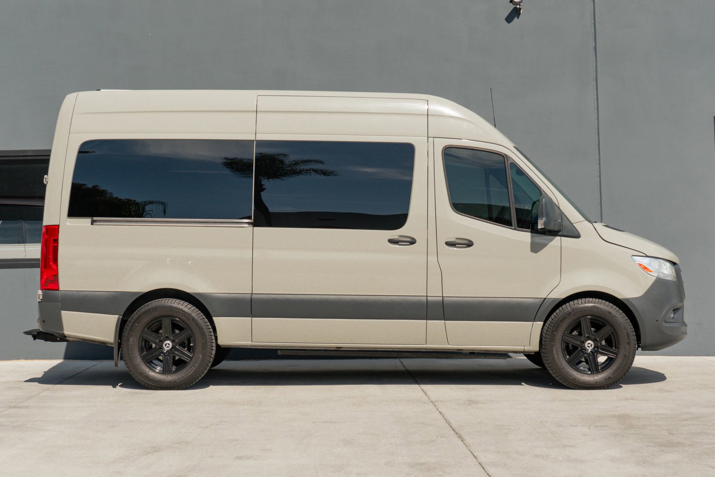 Used 2021 Mercedes-Benz Sprinter 2500 image 6