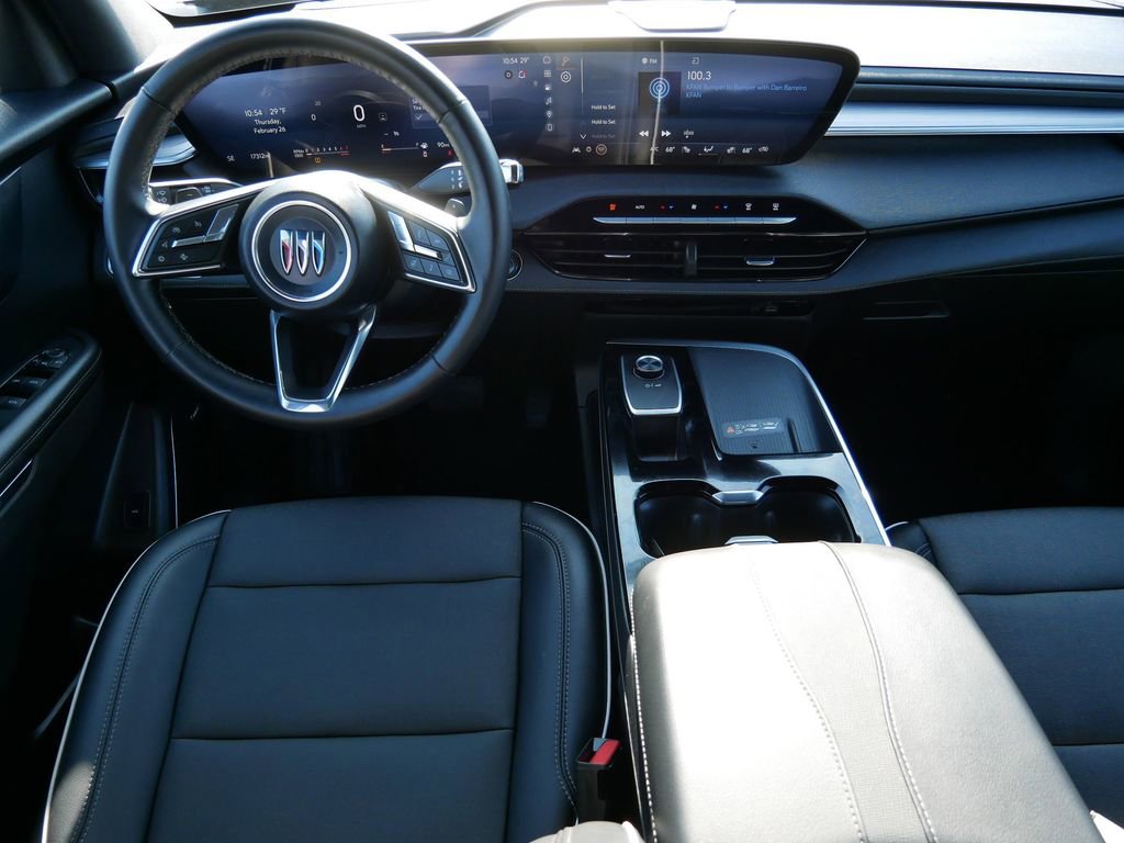 Used 2025 Buick Enclave Preferred AWD/4WD image 19