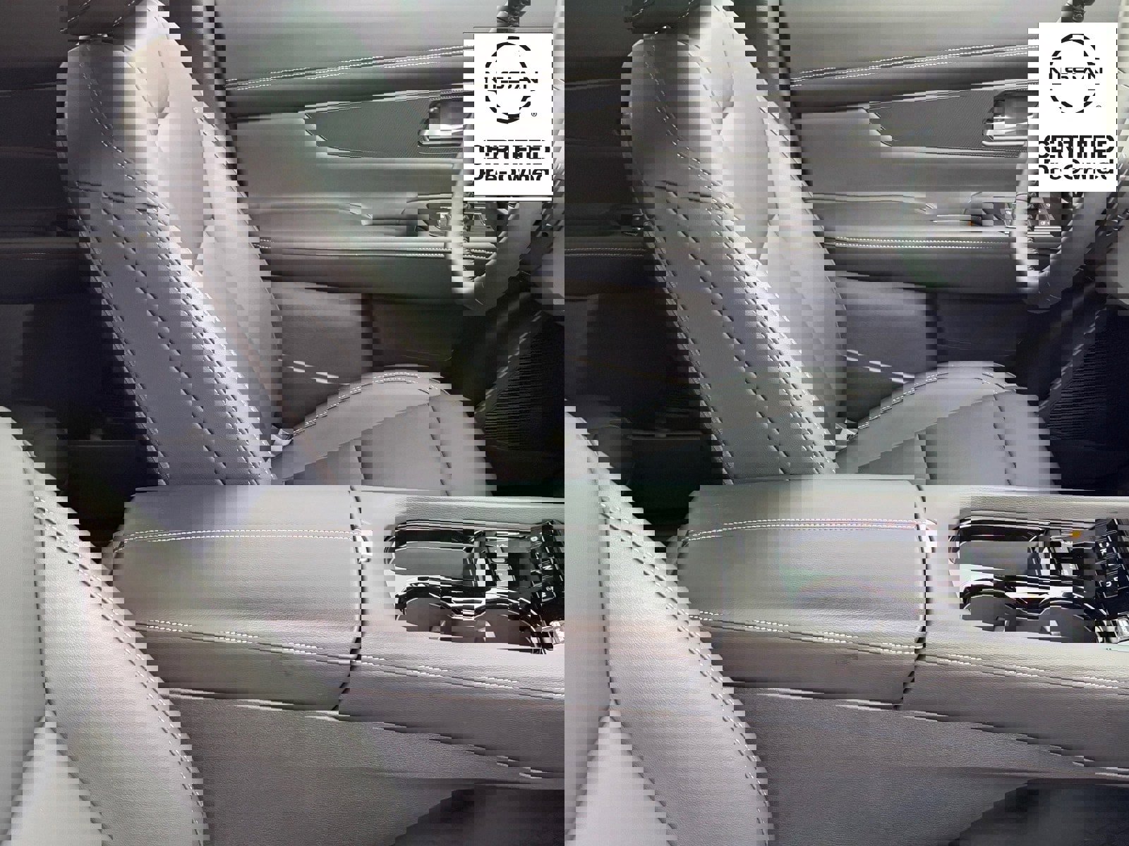 Certified 2025 Nissan Murano SV image 10