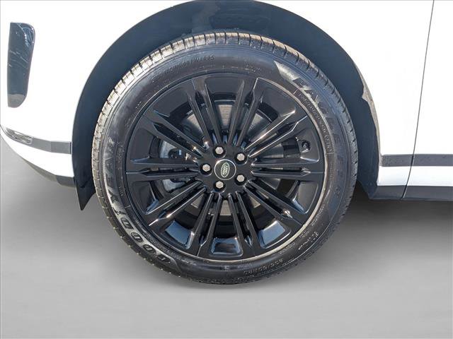 Used 2025 Land Rover Range Rover Evoque S image 26
