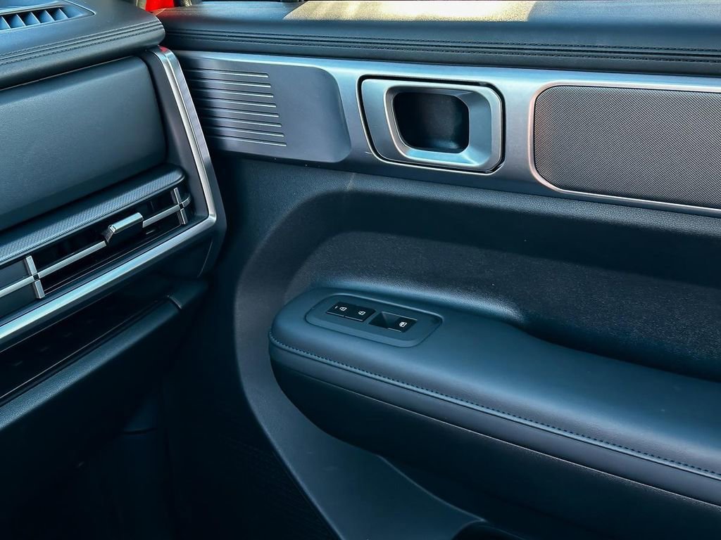 Used 2025 Hyundai Santa Fe XRT image 27