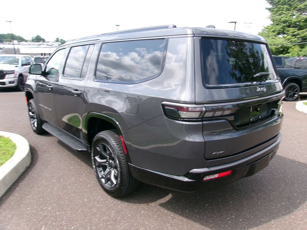 New 2026 Jeep Grand Wagoneer L Limited w/ Convenience Group I AWD/4WD image 4