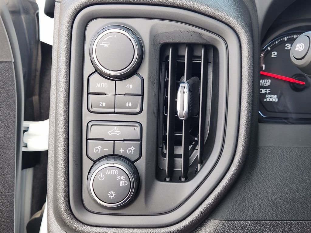 Certified 2024 Chevrolet Silverado 1500 Custom Trail Boss w/ LPO, Dark Essentials Package image 20