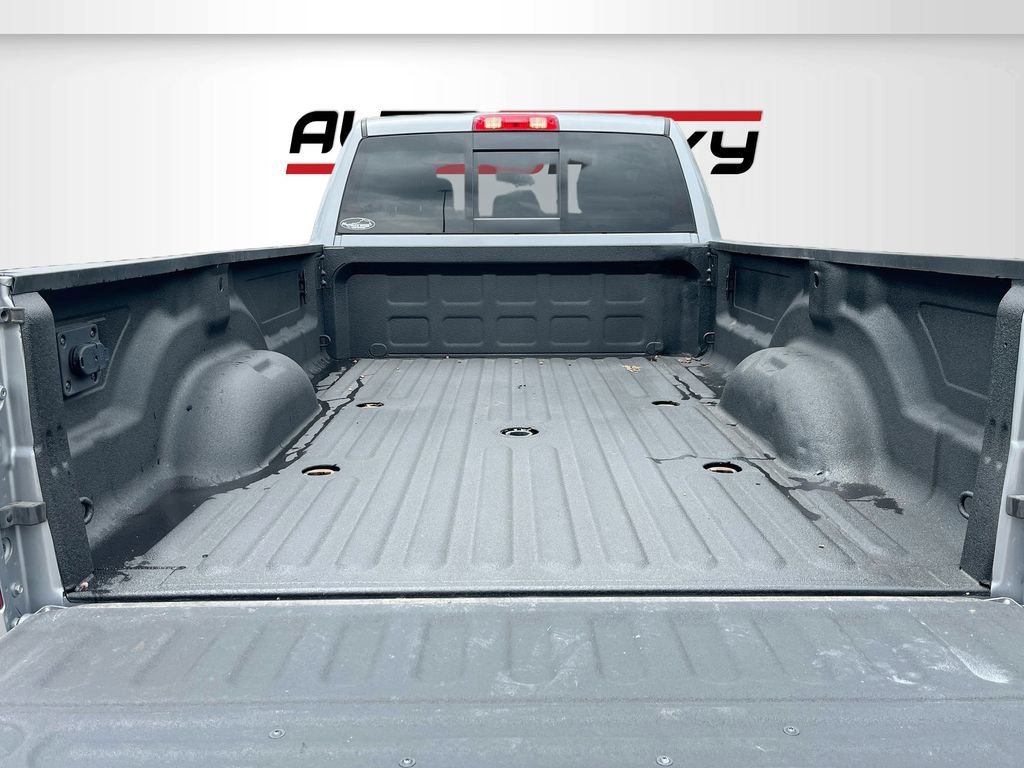 Used 2024 RAM 3500 Tradesman w/ Chrome Appearance Group AWD/4WD image 24