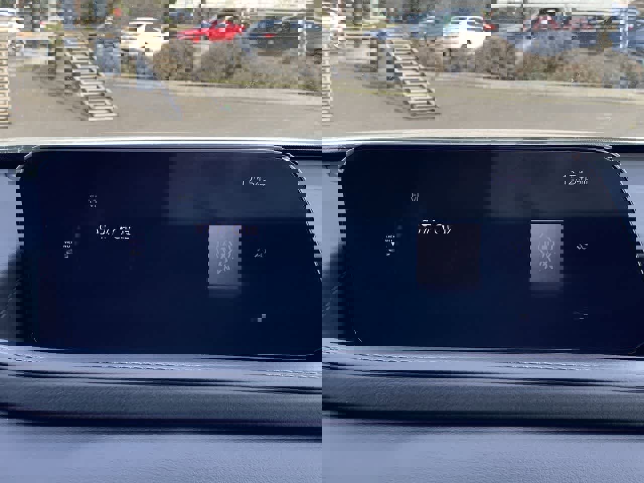 Used 2025 MAZDA CX-30 AWD 2.5 S w/ Preferred Package image 16