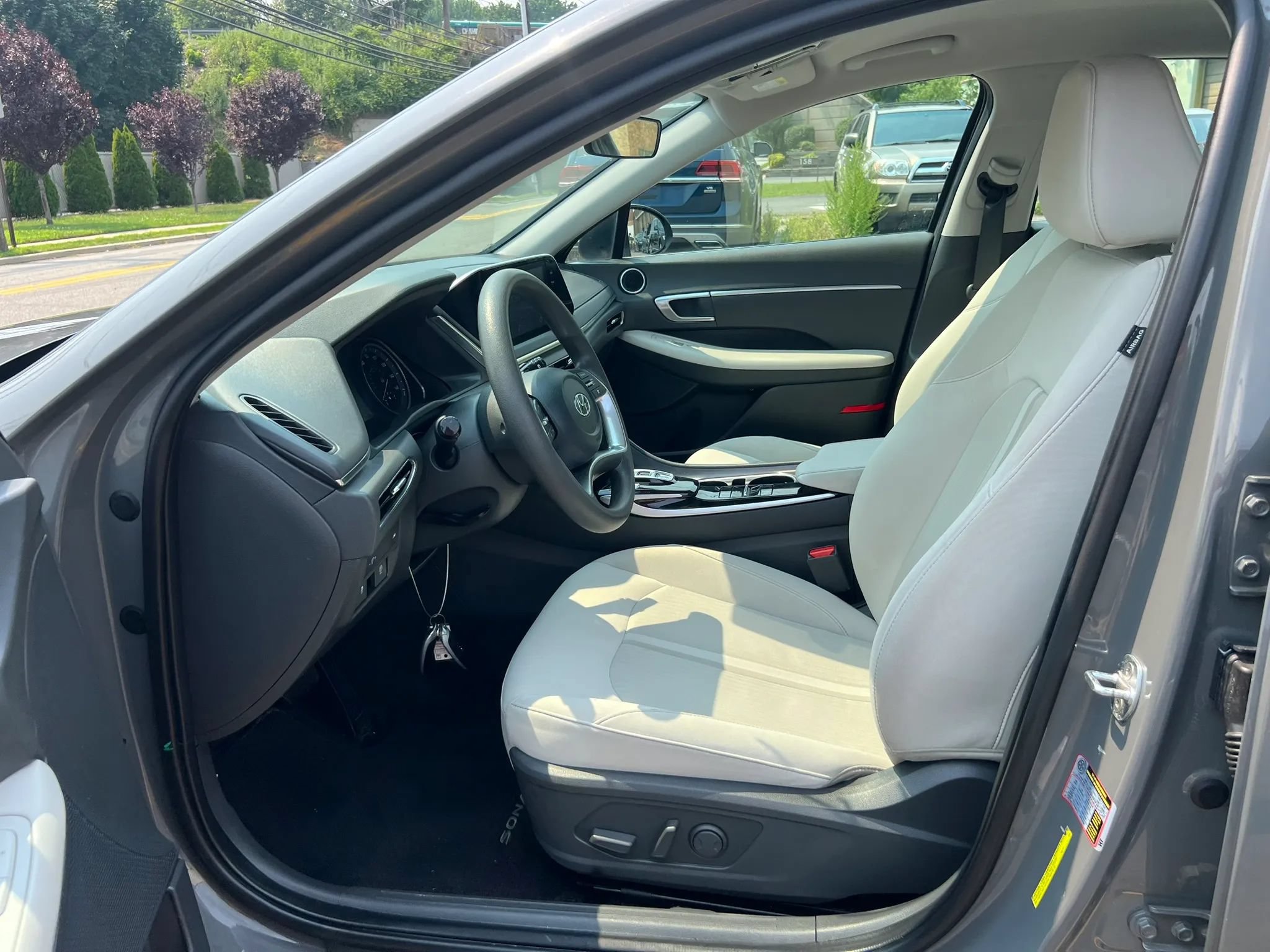 Used 2022 Hyundai Sonata SEL w/ Cargo Package FWD image 26