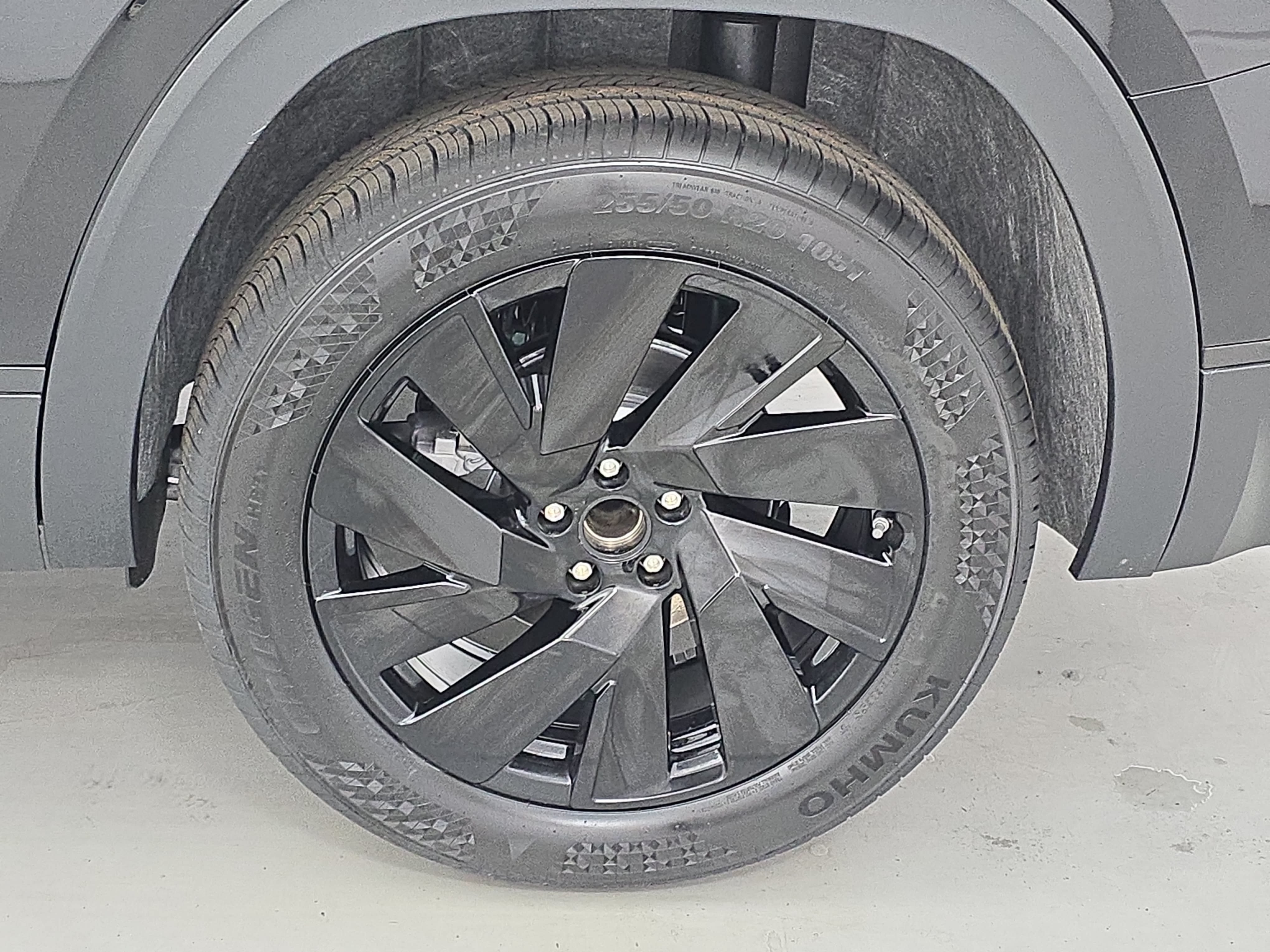 New 2026 Volkswagen Atlas SE FWD image 35