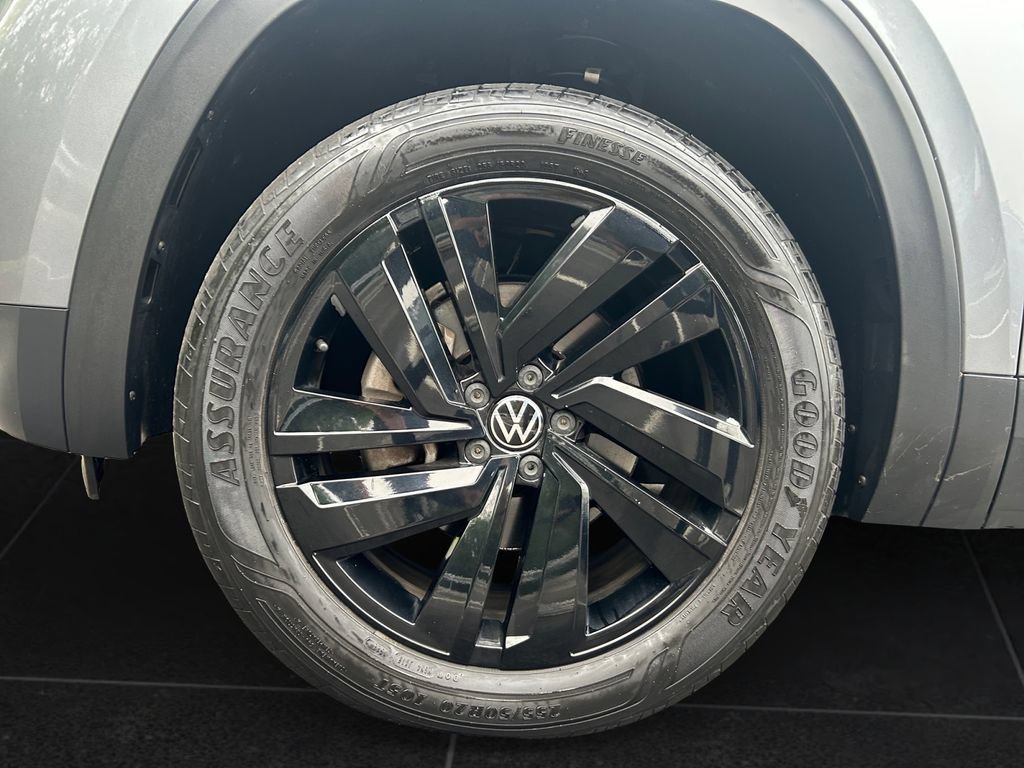 Used 2022 Volkswagen Atlas Cross Sport SE AWD/4WD image 9