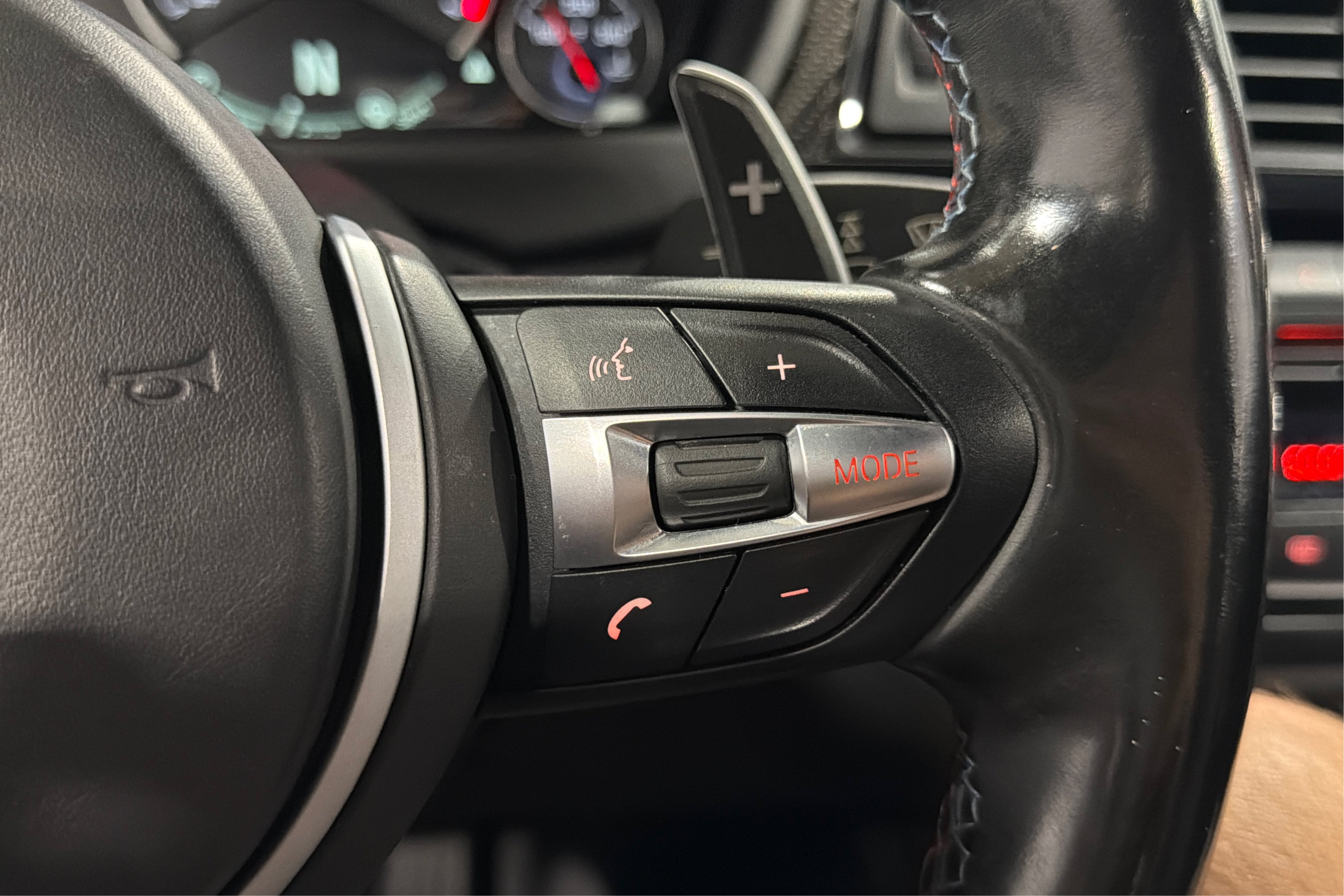 Used 2015 BMW M4 Coupe RWD image 27
