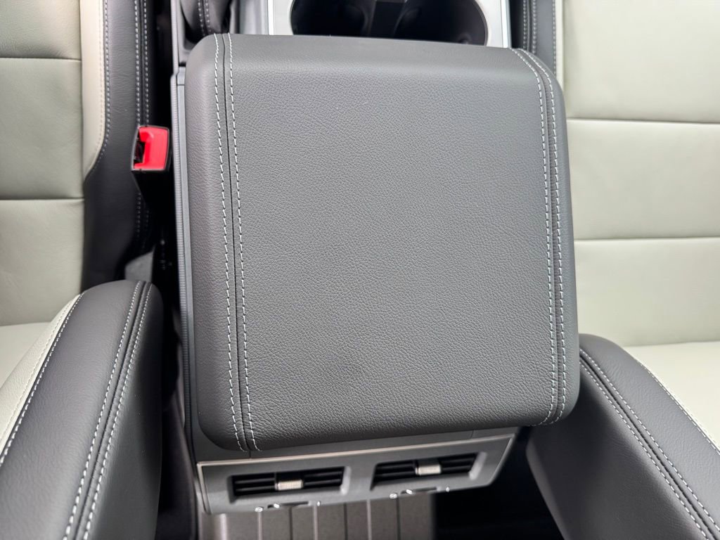 New 2025 INEOS Grenadier Fieldmaster Edition image 15