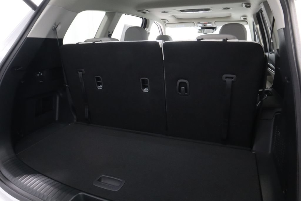 Used 2024 Kia Telluride EX w/ EX Captain's Chair Package AWD/4WD image 16