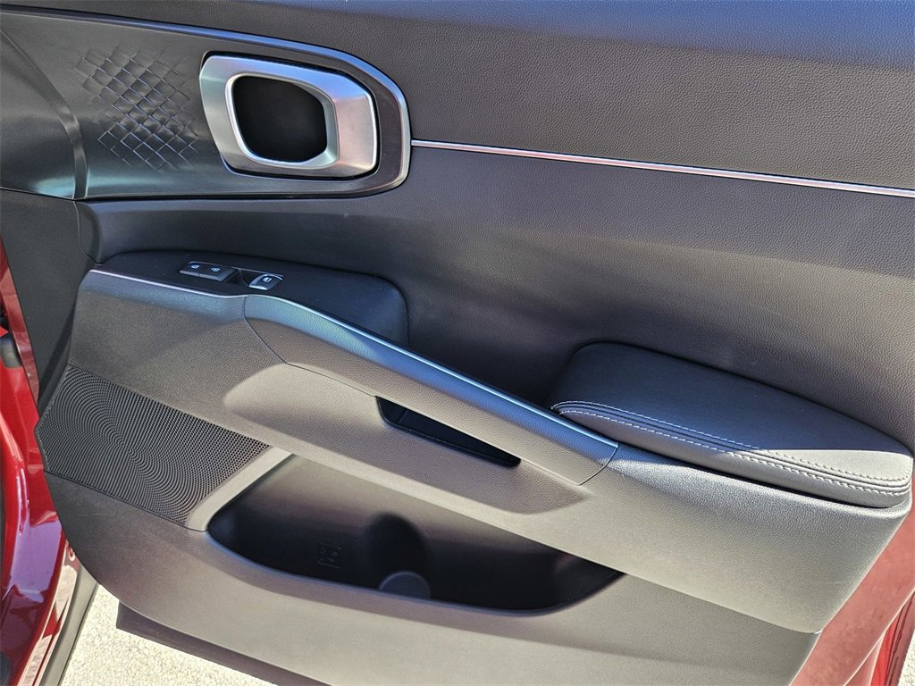 Used 2022 Kia Sorento S image 35