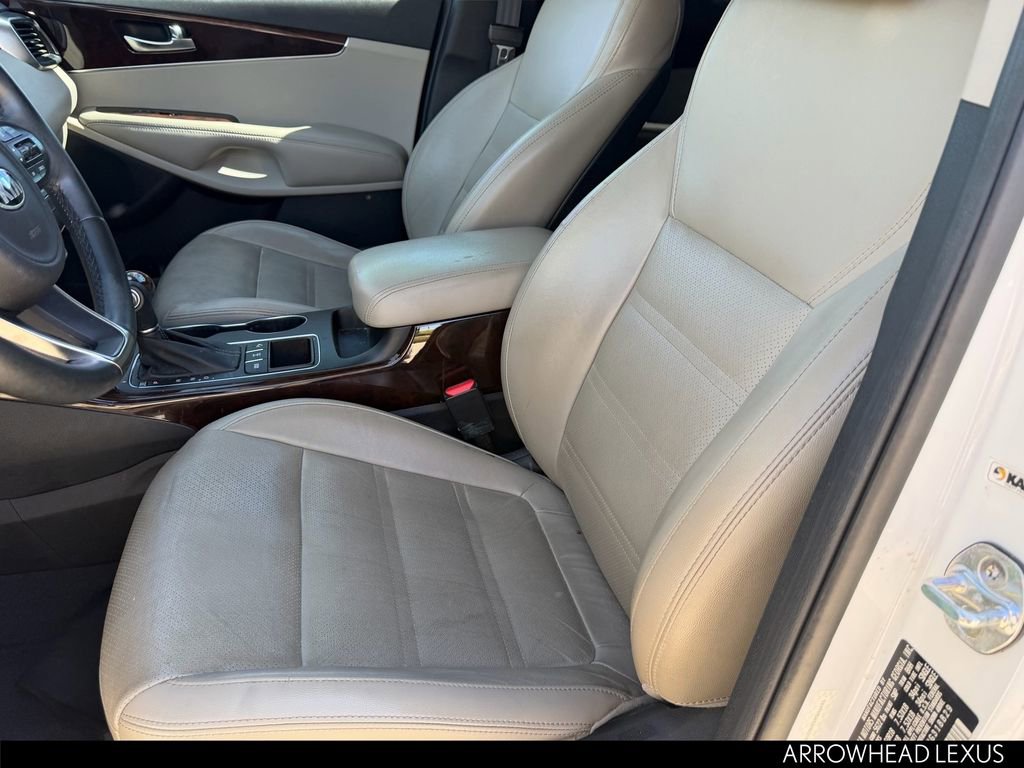 Used 2017 Kia Sorento EX image 20