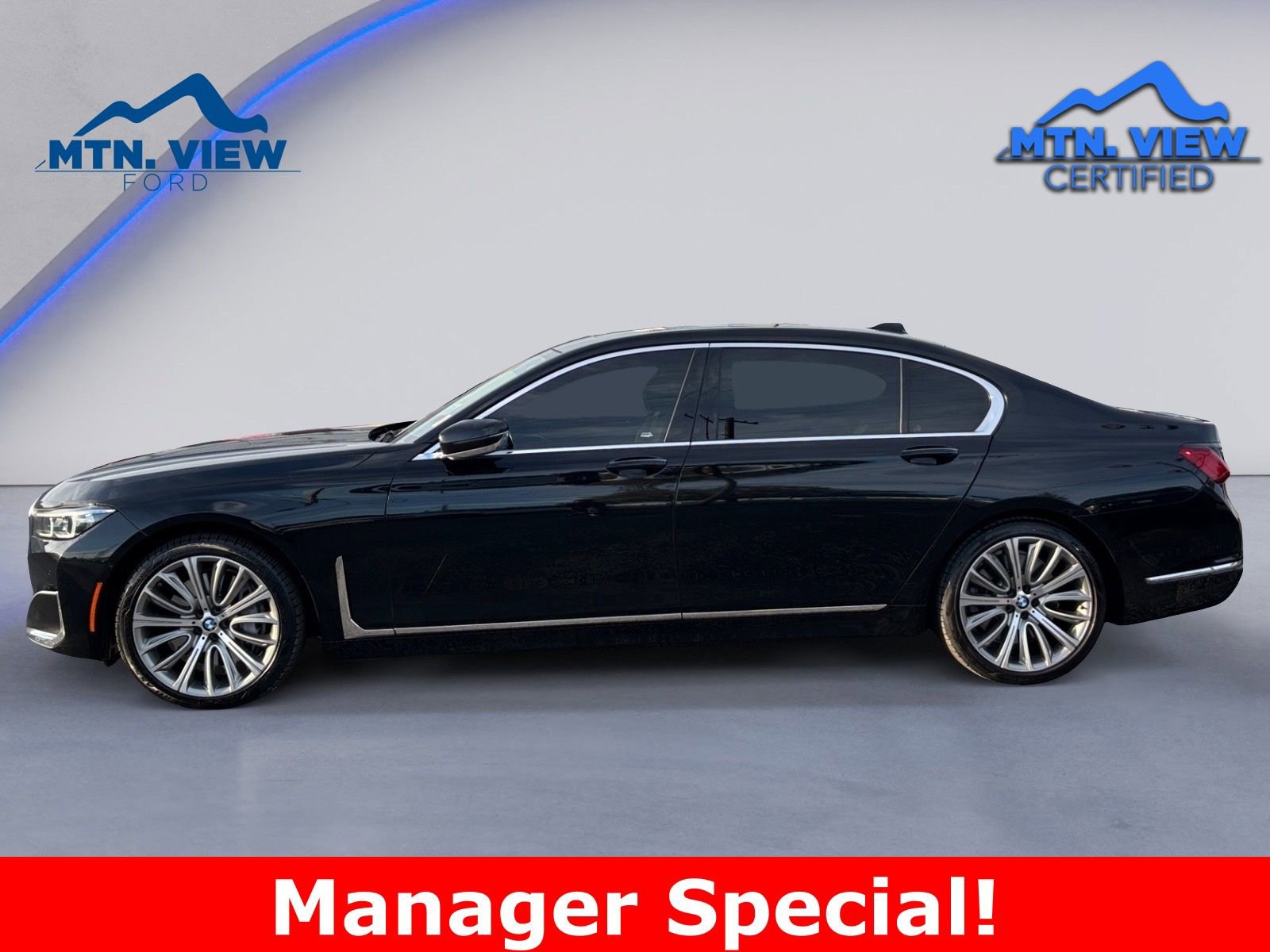 Used 2022 BMW 750i xDrive w/ Luxury Rear Seating Package image 11