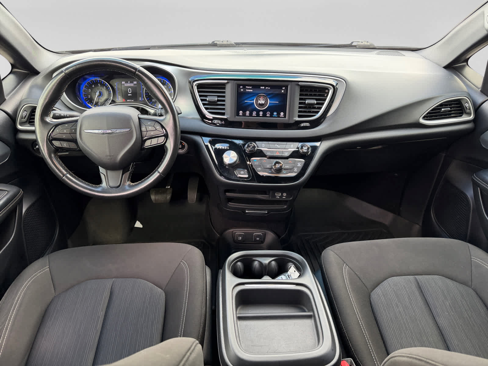 Used 2020 Chrysler Pacifica Touring w/ S Appearance Package FWD image 15