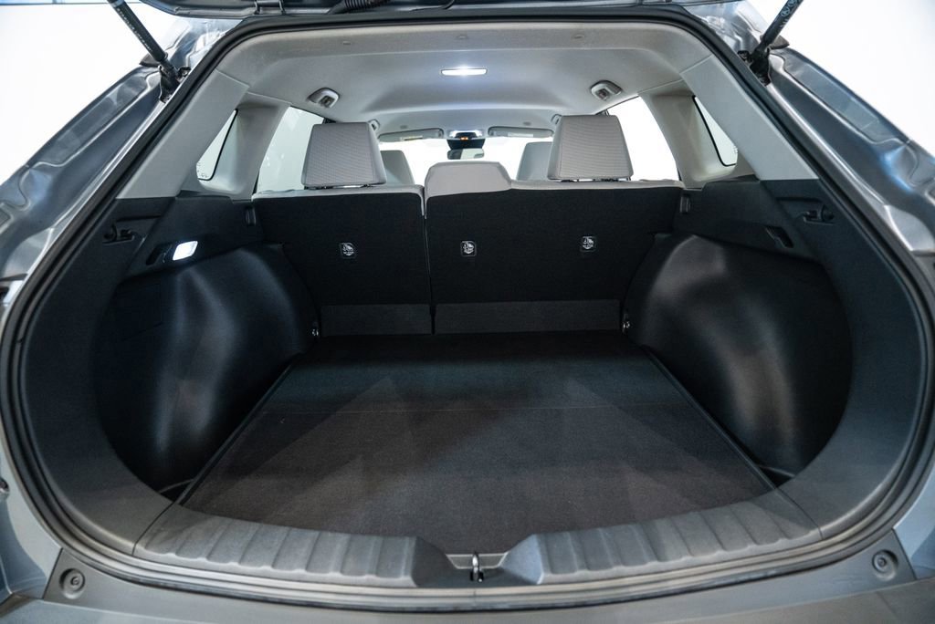 Certified 2023 Toyota Corolla Cross LE image 36