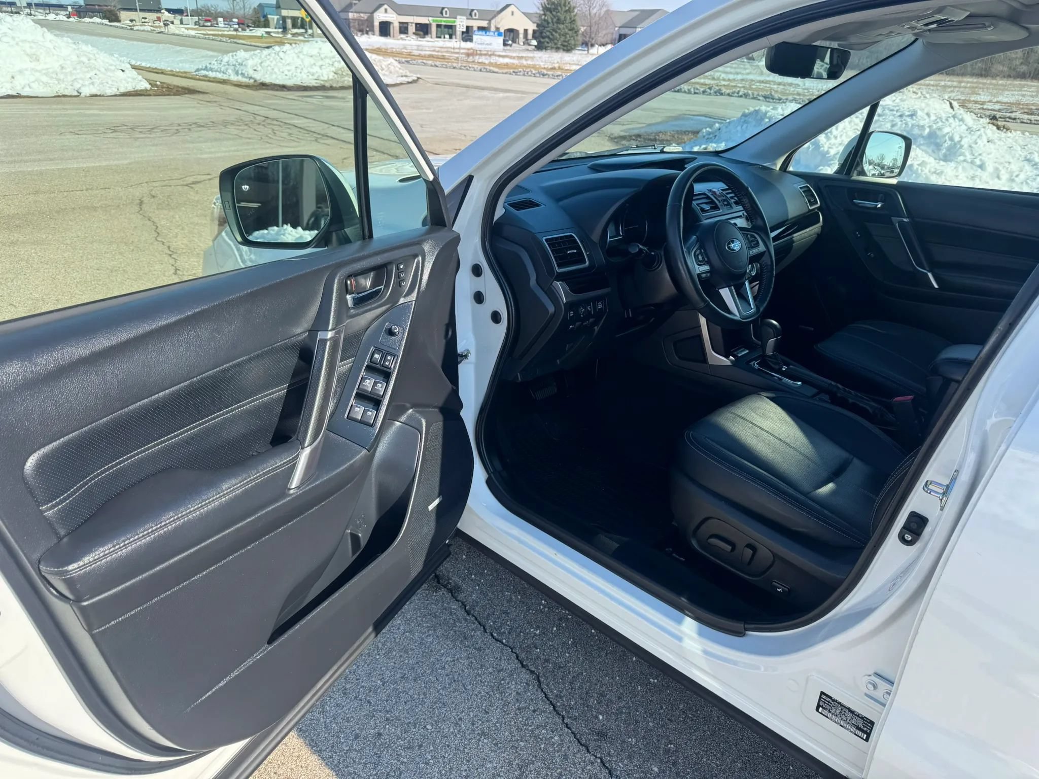 Used 2018 Subaru Forester 2.5i Touring w/ Popular Package #2 AWD/4WD image 9