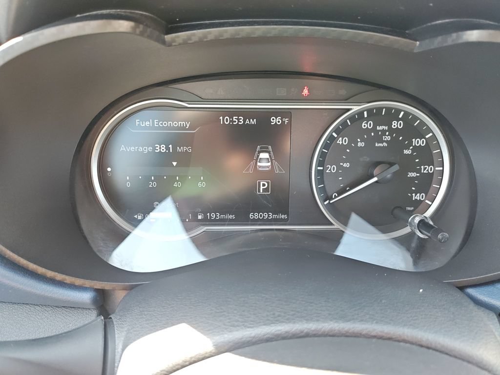 Used 2024 Nissan Versa SV FWD image 18