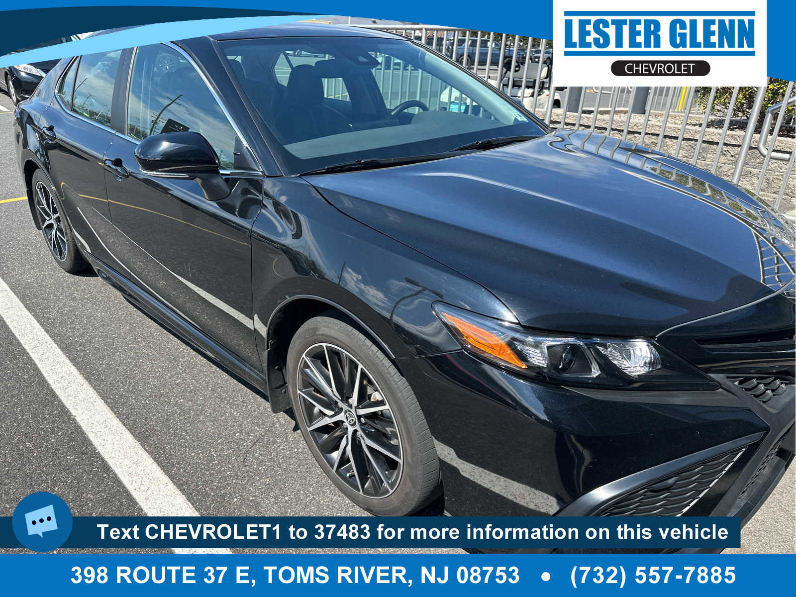 Used 2023 Toyota Camry SE w/ Cold Weather Package image 1