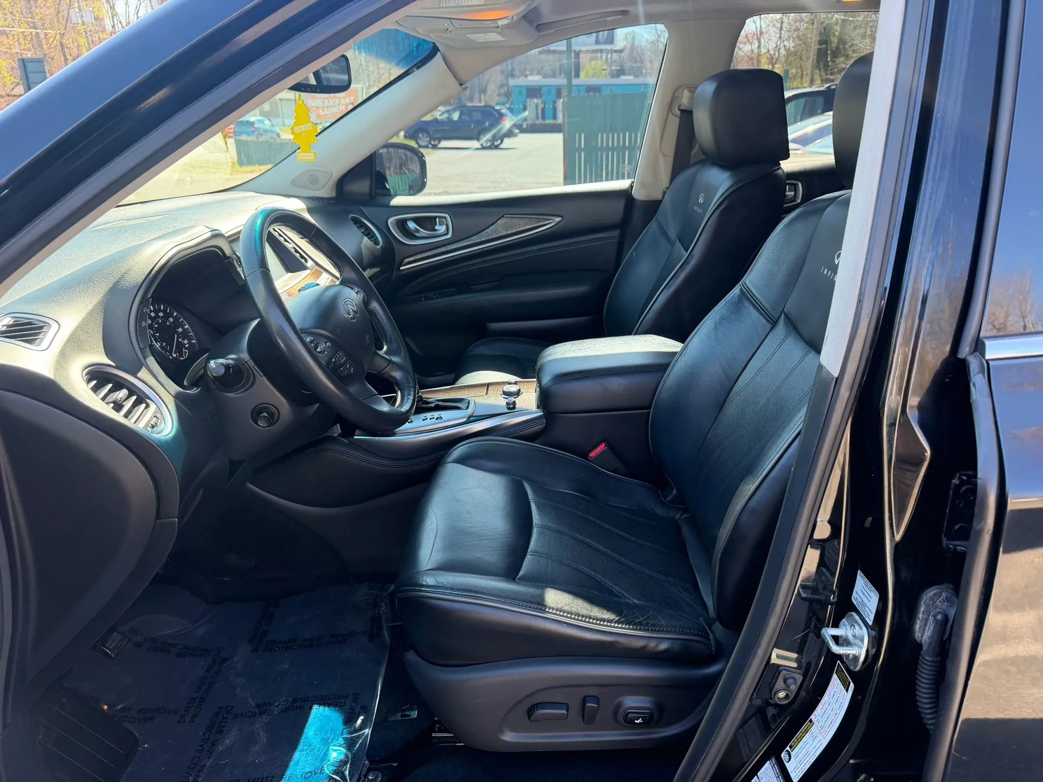 Used 2014 INFINITI QX60 AWD w/ Premium Plus Package image 25