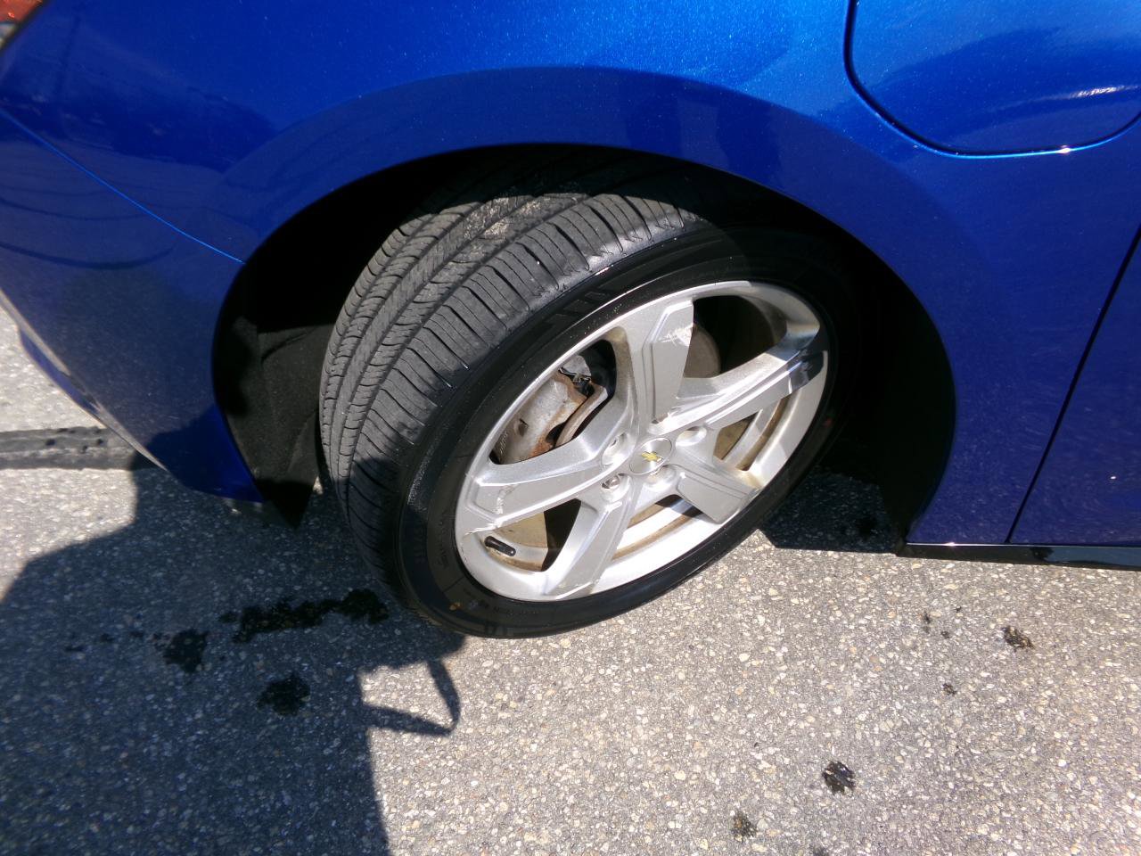 Used 2018 Chevrolet Volt LT w/ LT Driver Confidence Package image 31