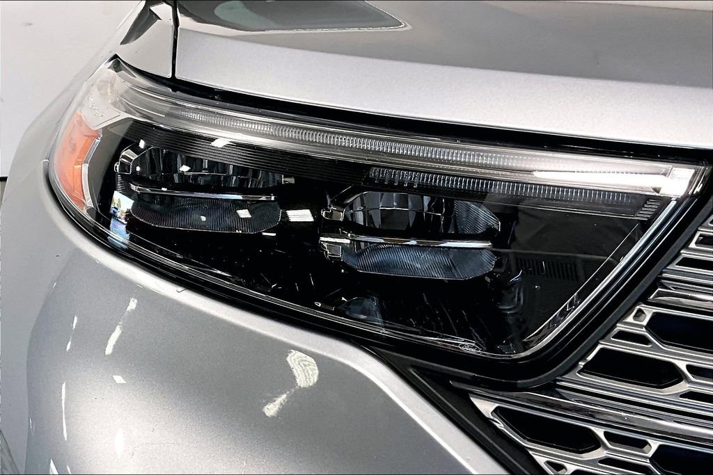 Used 2022 Ford Explorer Limited w/ Equipment Group 301A image 28