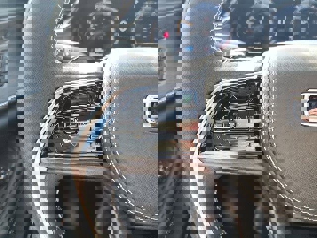 New 2025 Jeep Grand Cherokee L Overland w/ Luxury Tech Group IV image 17