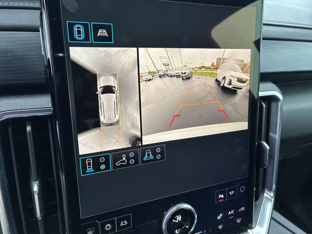 Used 2024 GMC Acadia Elevation FWD image 16
