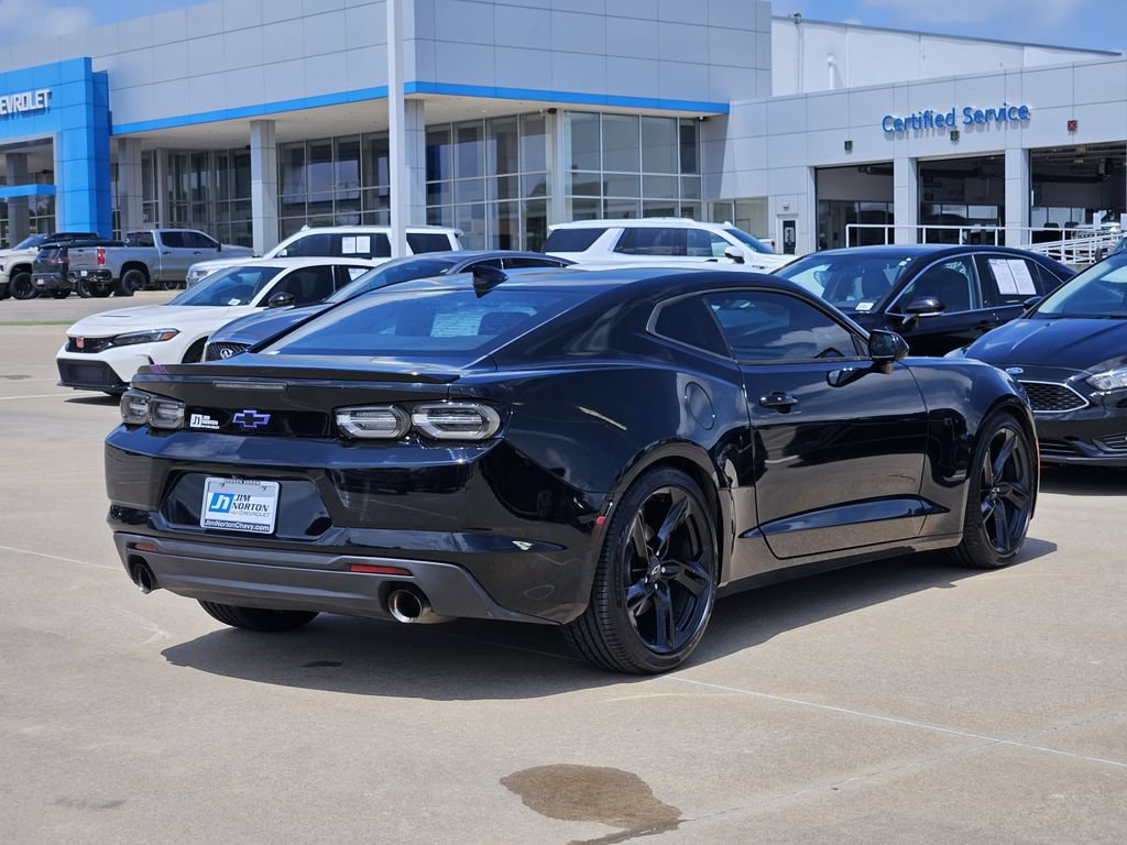 Used 2020 Chevrolet Camaro LT w/ RS Package RWD image 7