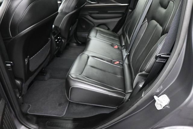 Used 2025 Jeep Grand Cherokee Limited w/ Black Appearance Package AWD/4WD image 19