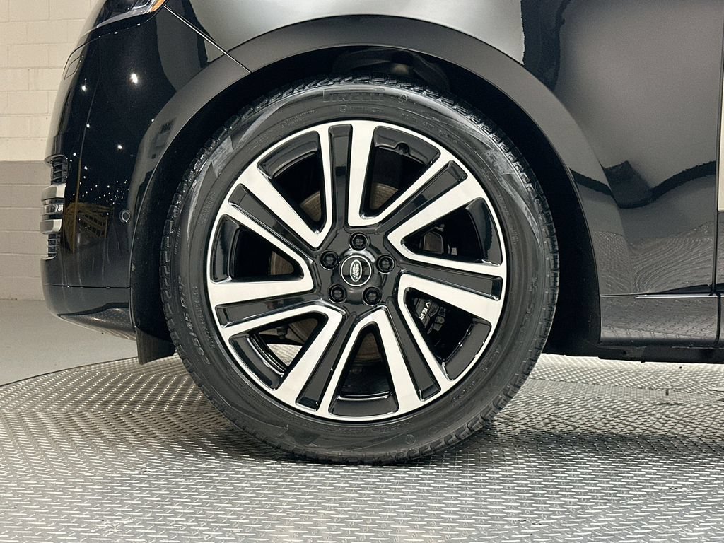 Used 2023 Land Rover Range Rover SE AWD/4WD image 17