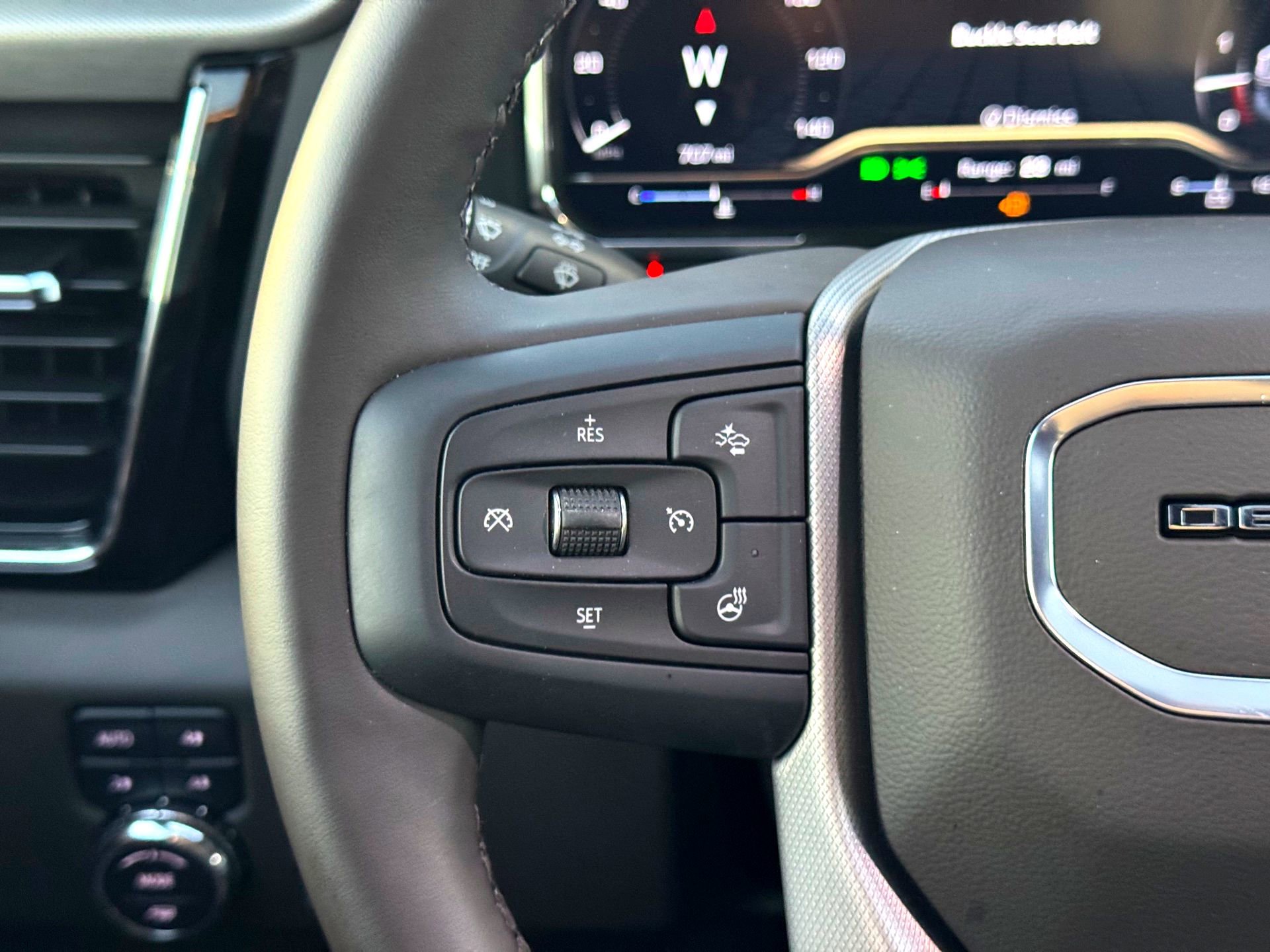 Used 2025 GMC Sierra 2500 Denali w/ Denali Reserve Package image 27