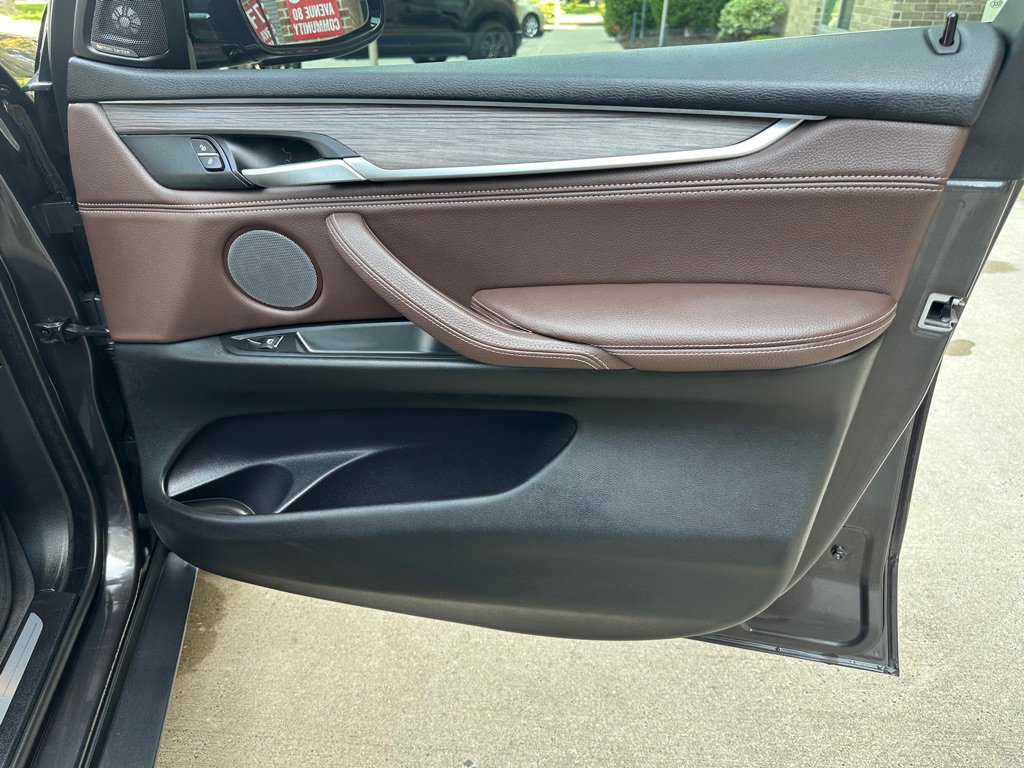 Used 2018 BMW X5 xDrive40e image 30